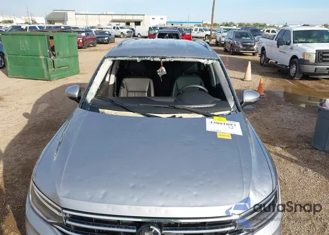 2023 Volkswagen Tiguan 2.0T Se из США, поврежденный, VIN 3VV3B7AX3PM064022